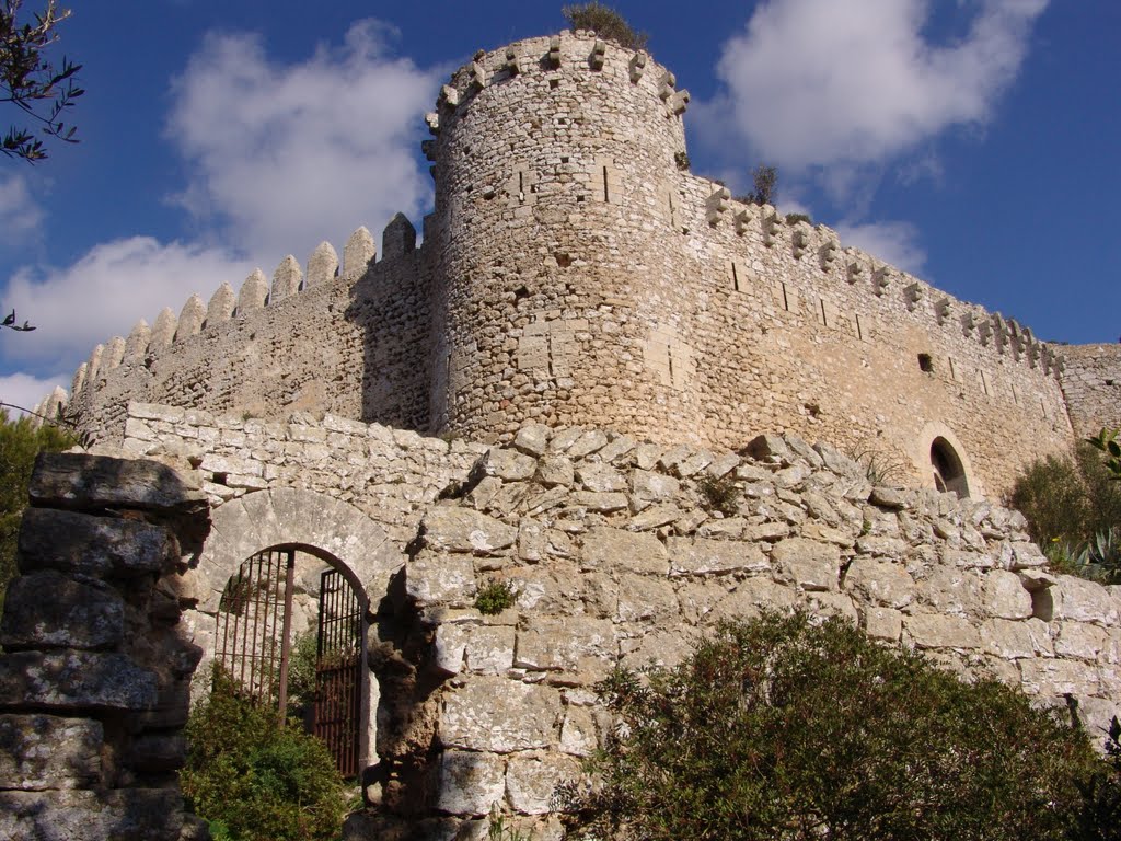 Castell de Santueri by Thorsten vom Deich