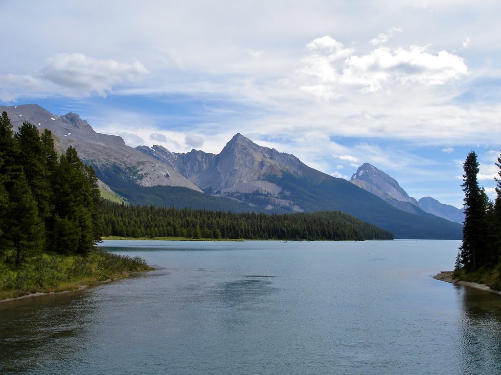 Maligne Lake by Jack Borno