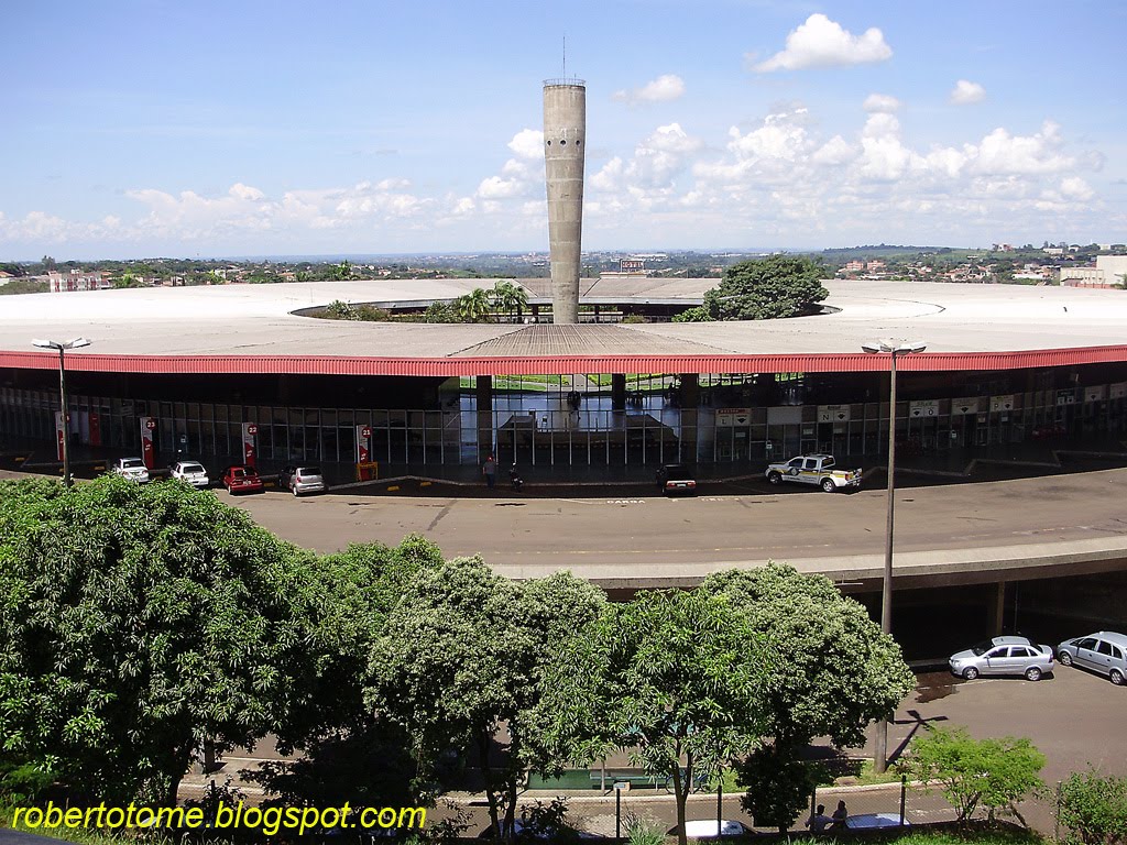 RODOVIÁRIA DE LONDRINA - FOTO 2 by ROBERTO TOMÉ 2