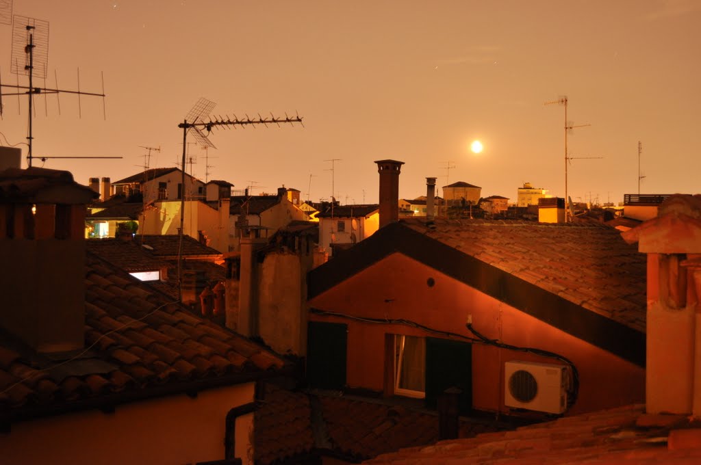 Quartiere Saragozza, Bologna, Italy by Tommaso Kaswalder