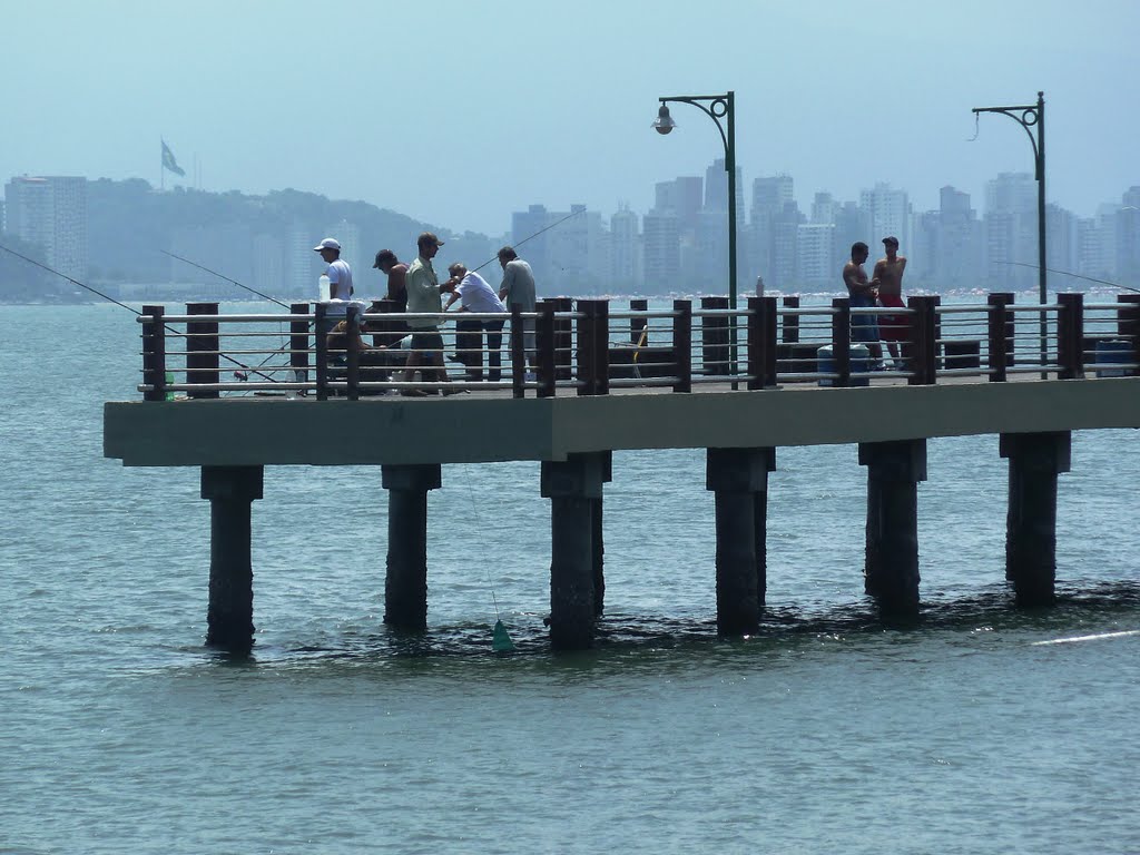 PIER DA PONTA DA PRAIA by Hugo Rosin Sobrinho