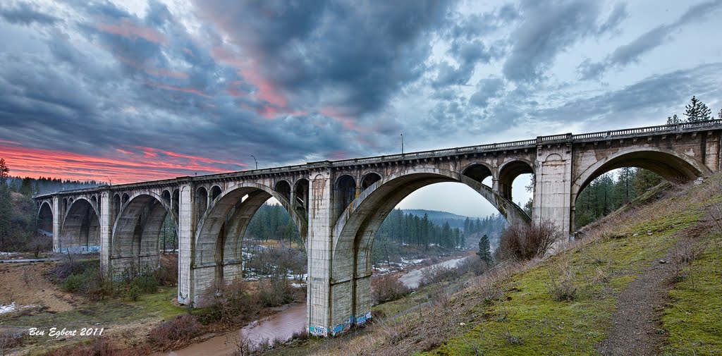 Sunset Highway Bridge by ben egbert