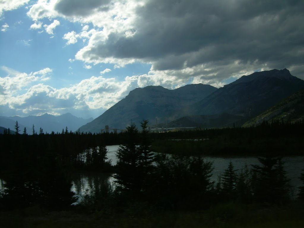 Stormy Mountains by ErikEF