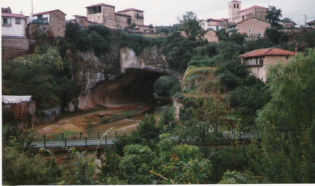 ARCO DE PUENTEDEY by Mansoo