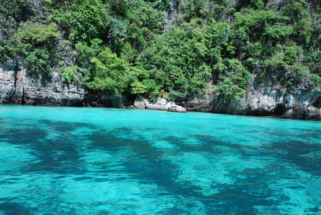 Ao Nang, Mueang Krabi District, Krabi, Thailand by Денис4444