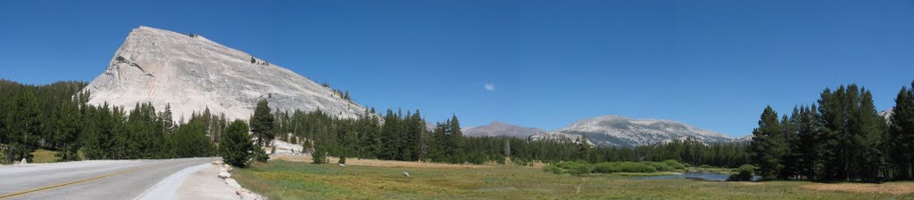 Lembert Dome and Tuolumne Meadows Panoramic - Yosemite National Park - to open the image LEFT CLICK on it (with pauses) three times by BOB PERRY