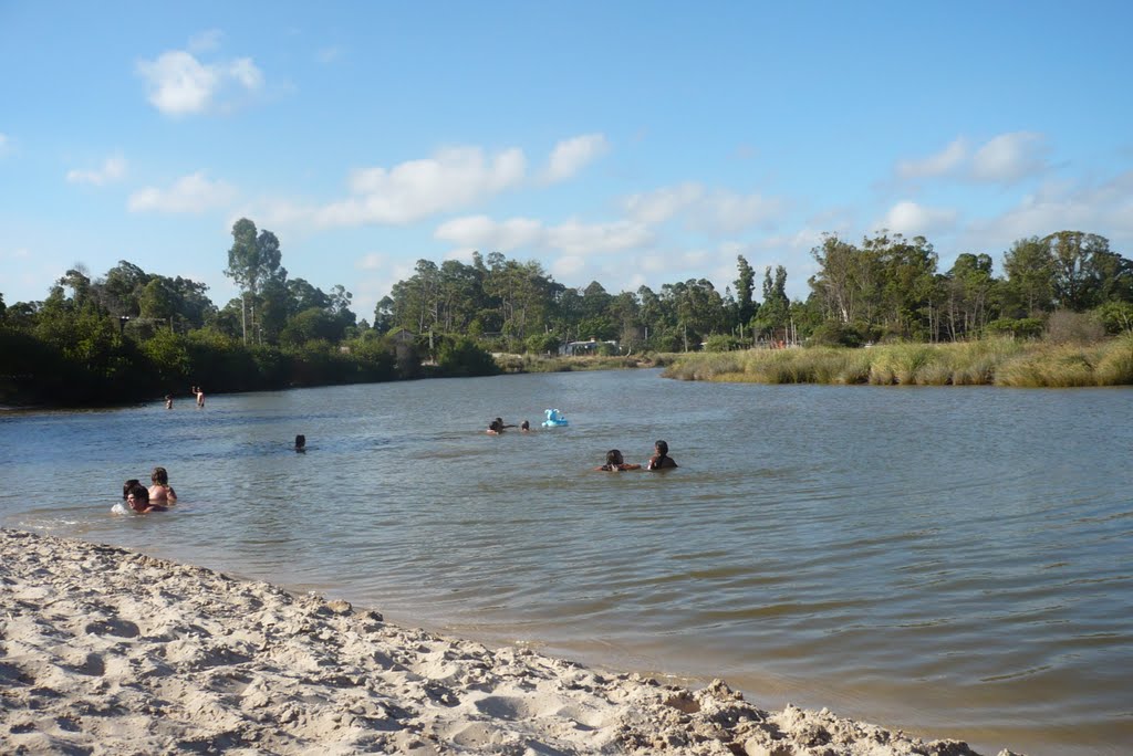 Playa en Arroyo Tropa Vieja by servicioti