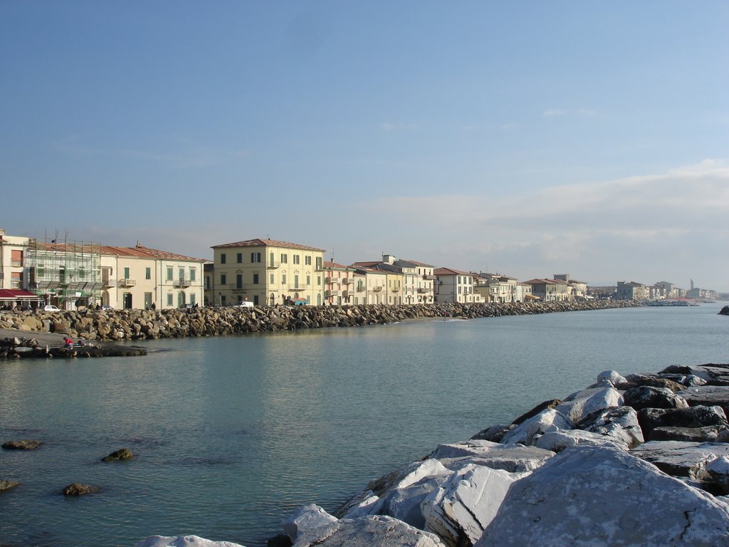 Marina di Pisa by Daniel Eberharter