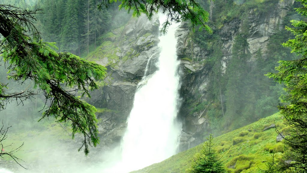 Rauschender Wasserfall in Krimml by © DiSp Photography