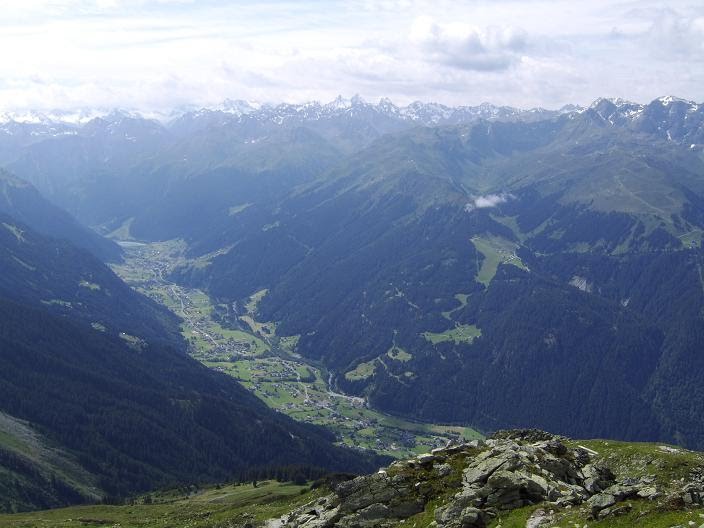 Blick von der Zamangspitze ins Obere Montafon by hubi1802