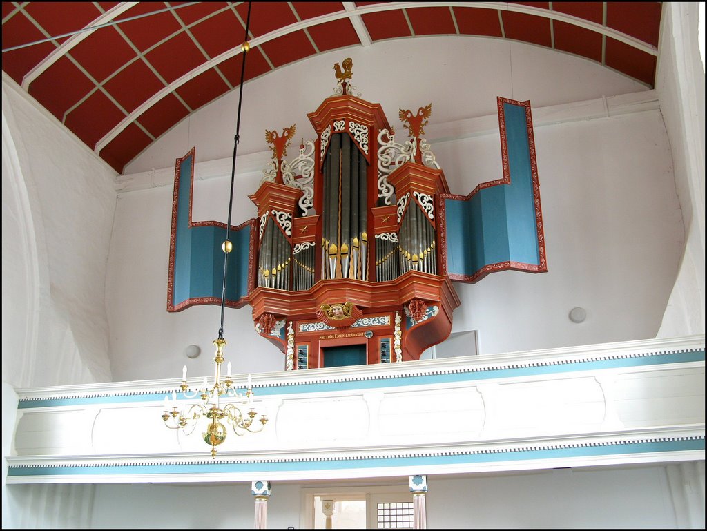 Uttum: Orgel Hervormde kerk by © Dennis Wubs