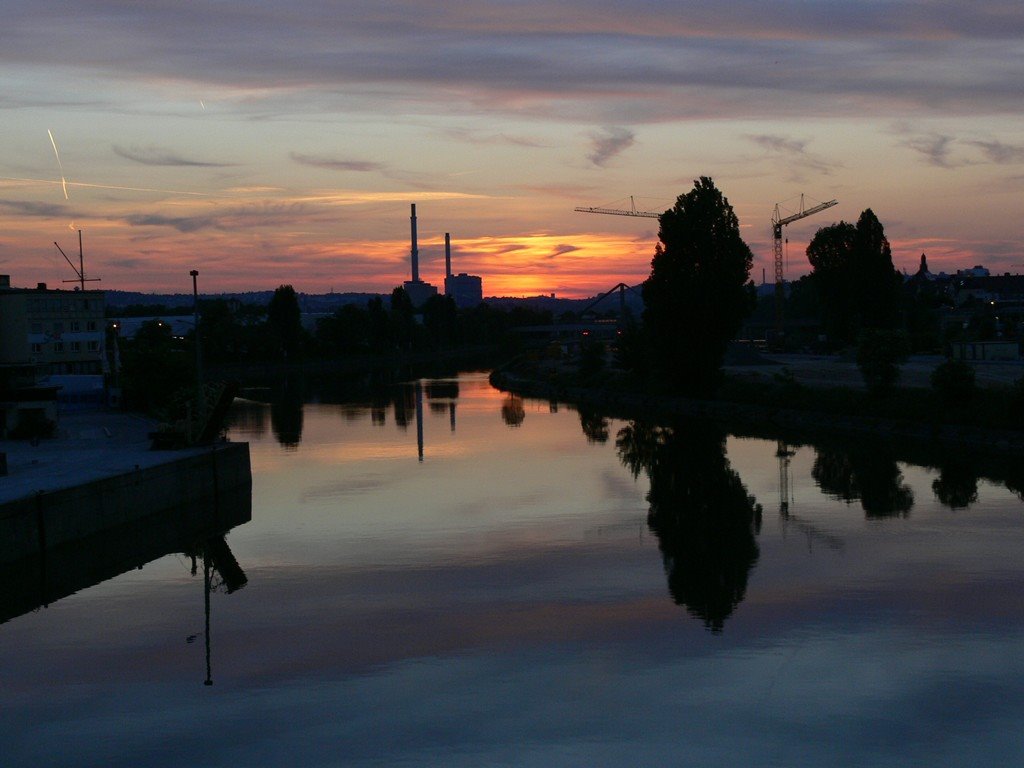 Hafen Stuttgart by bikejoe