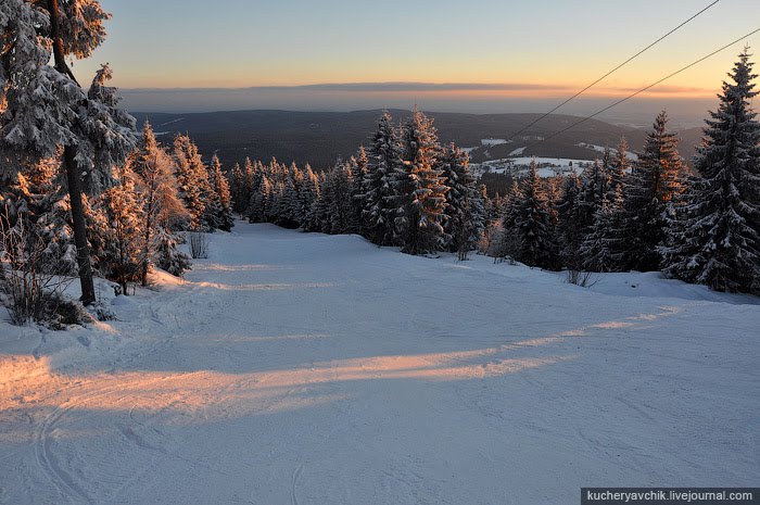 Skiabfahrt vom Ochsenkopf im Fichtelgebirge by Pavlo Dyban