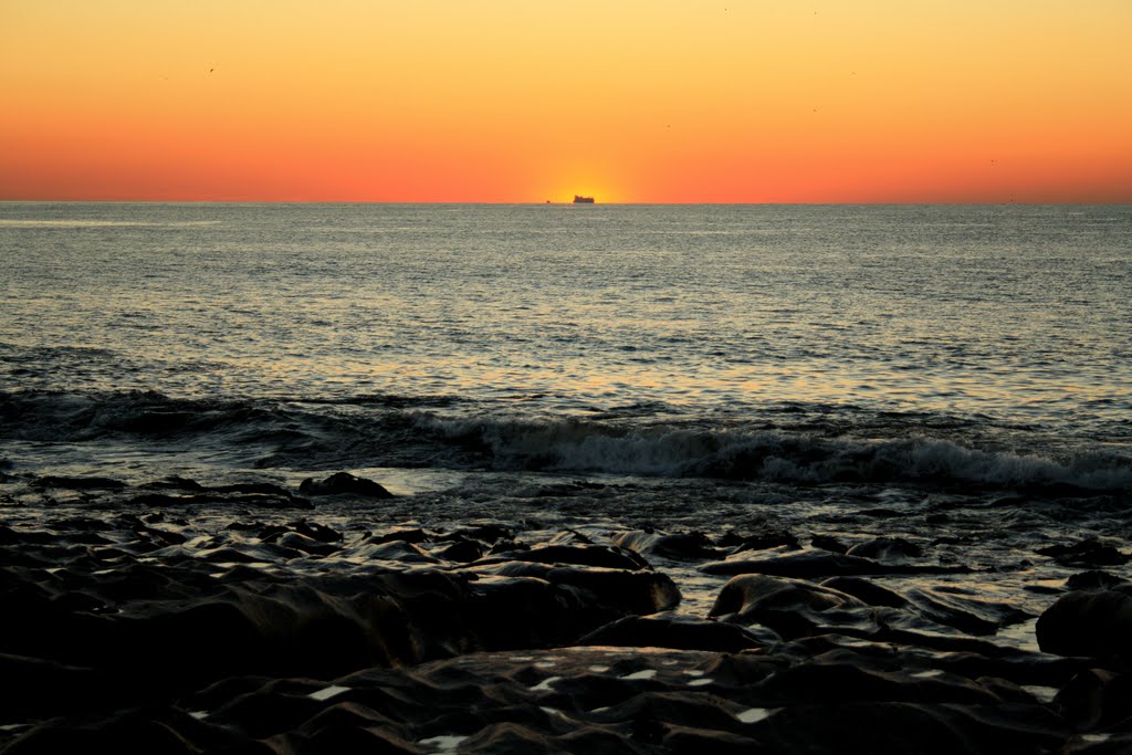 Atlantic Sunset - A Ship hiding the Sun ! by Mário Eloi Castro