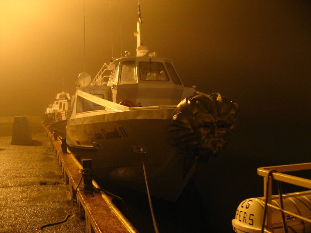 Quai anse a beaufils brouillard by maxime chevalier