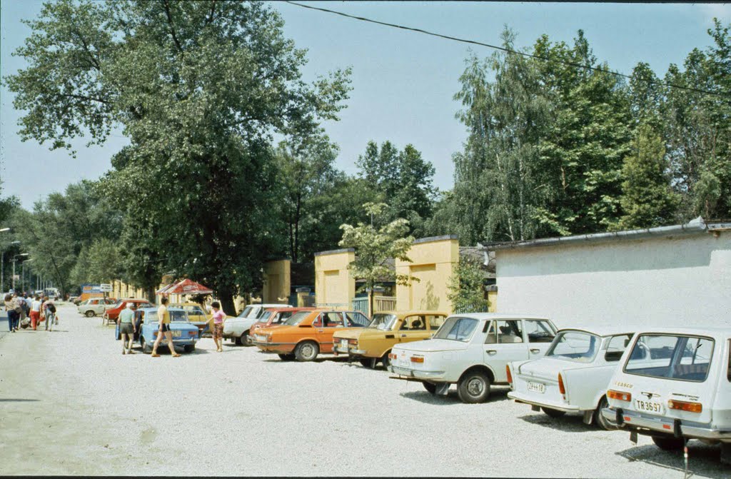 Strandbadeingang in Balatonszarszo, Ungarn 1984 by Rolfi