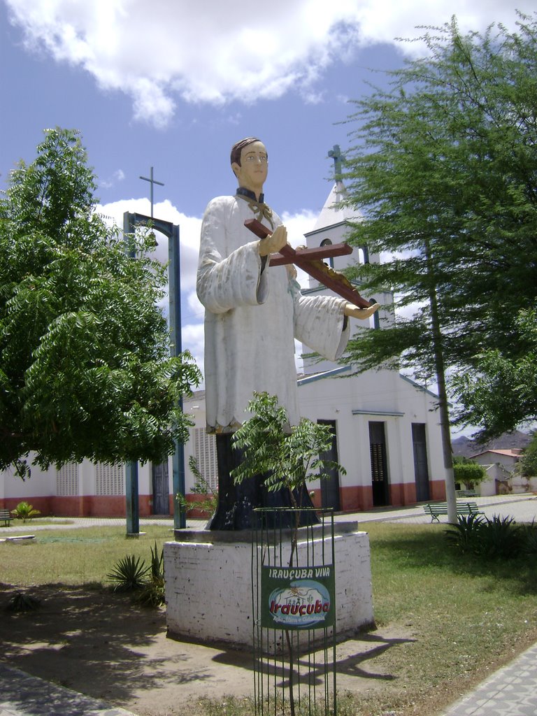 Estátua na Praça da Matriz - Acervo Instituto Pró Memória by heraldomedeiros