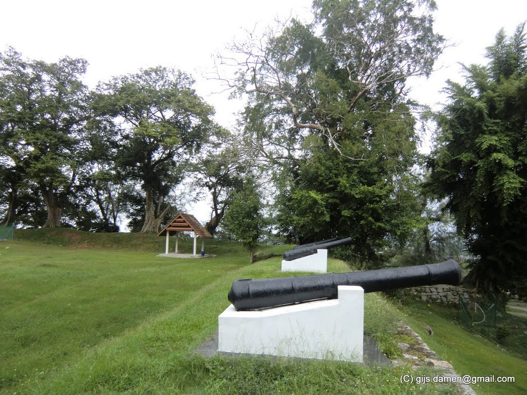 Het fort (Kpta) van Kuala Selangor by Gijs Damen