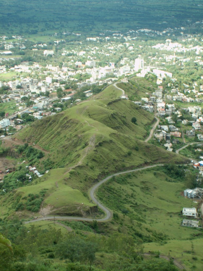 Char Bhinti (four walls) Hill, Satara - from Ajinkyatara by sagarkale