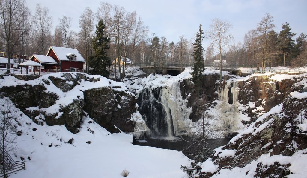 Stalpet waterfall at Aneby by Wayne Holmes