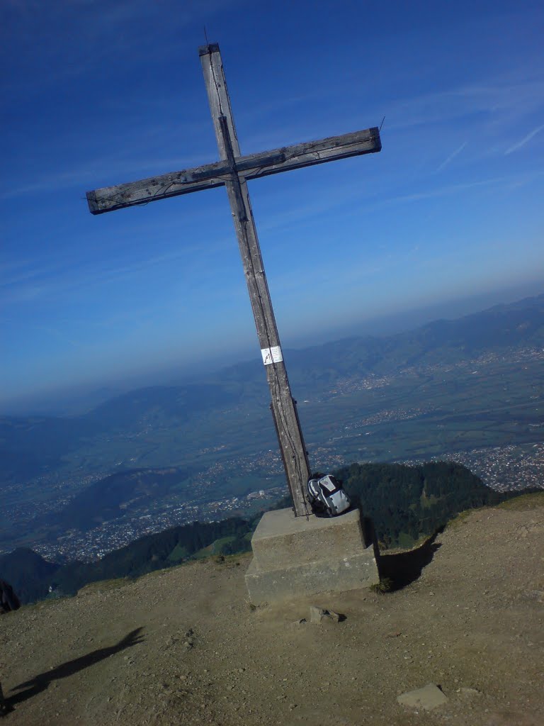 Hohe Kugel Gipfelkreuz by fuassle