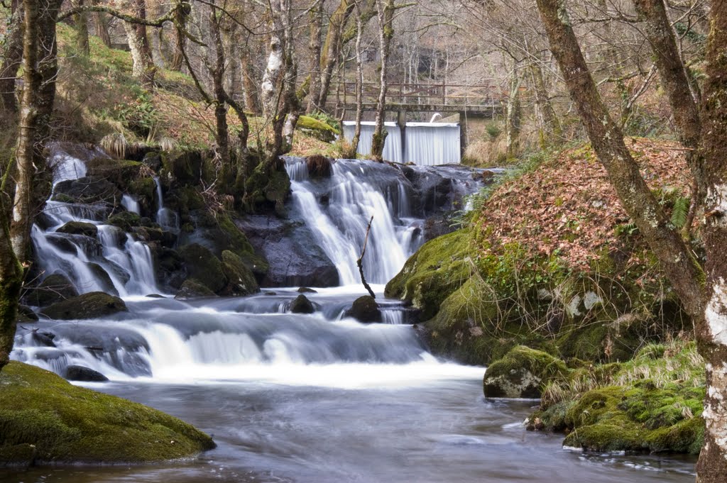 Cascada en A Ruta da Auga (Guitiriz) by galicia10.com