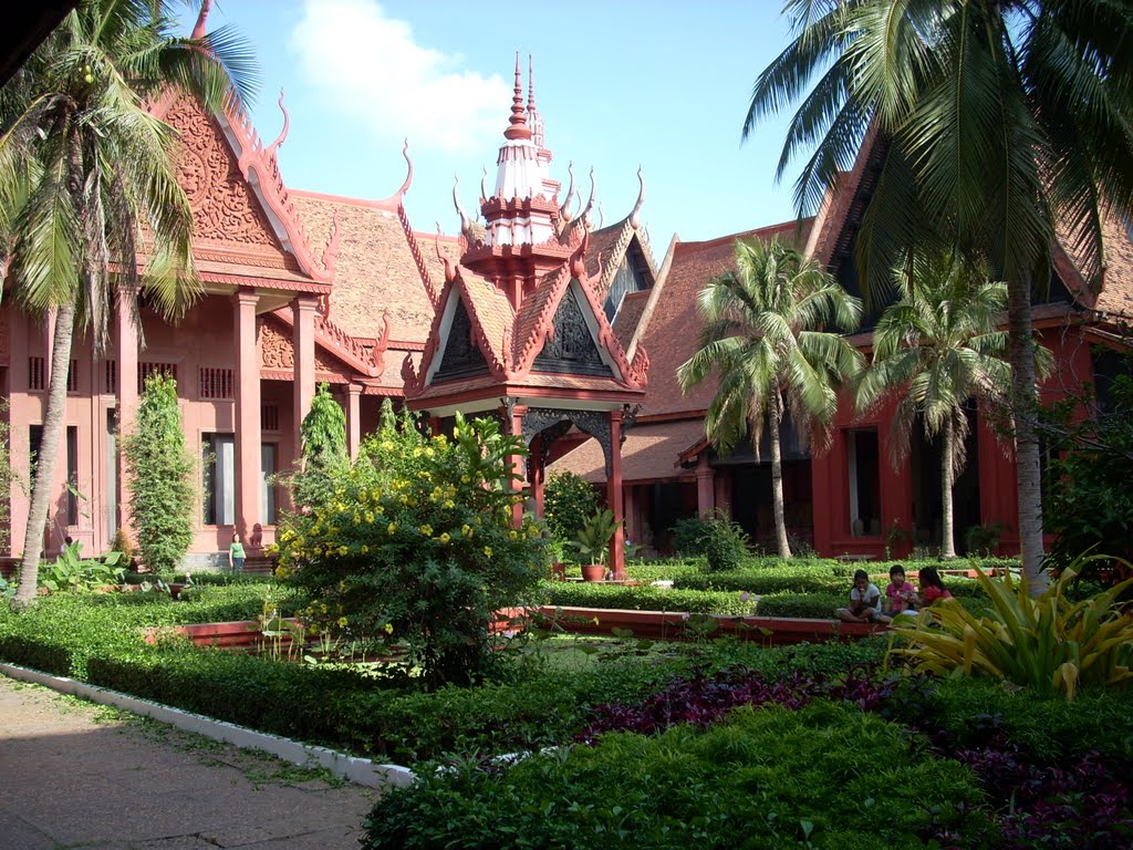 The National Museum, Phnom Penh by krisangel