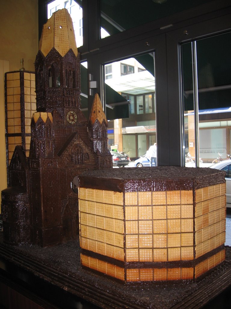 Kaiser-Wilhelm-Gedächtniskirche (Chocolate!!) by Iñaki Lasa Rodríguez