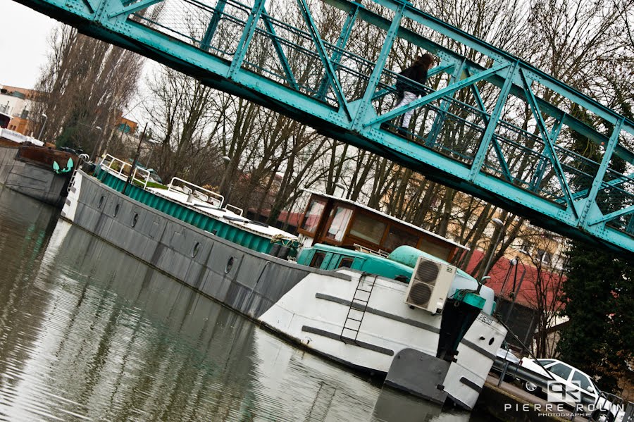 La passerelle (30/01/11) by Pierre Rolin