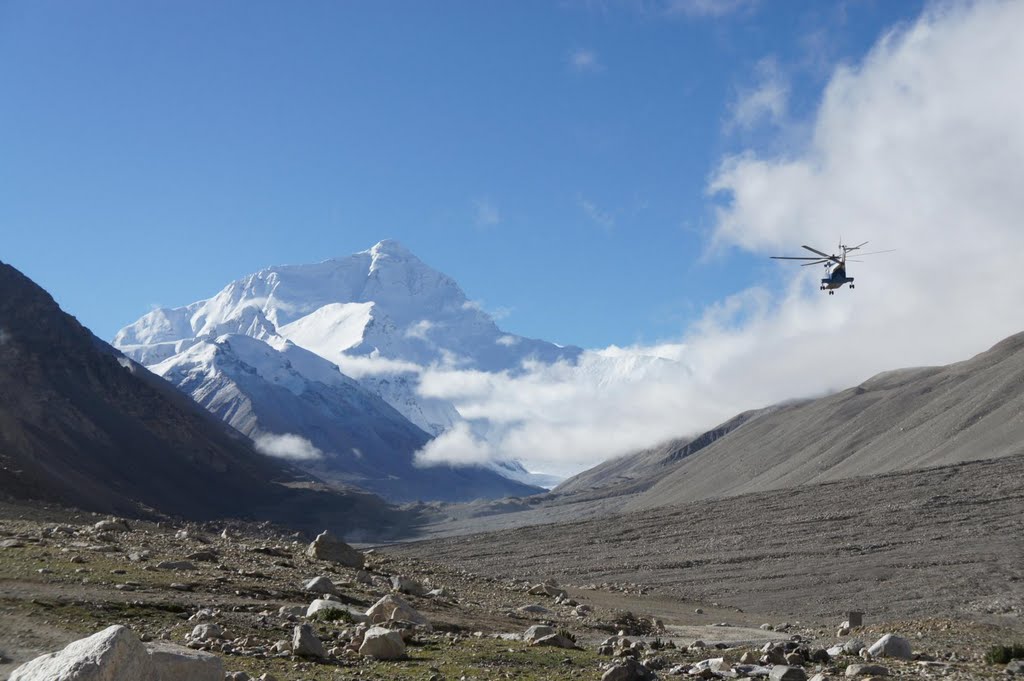 珠穆朗瑪峰 Mount Qomolangma by Tony Law