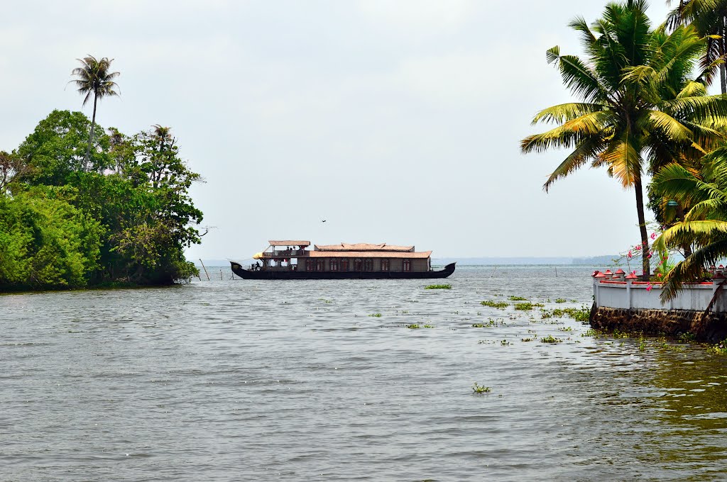 Kumarakom, Kerala, India. by Nicola e Pina India …