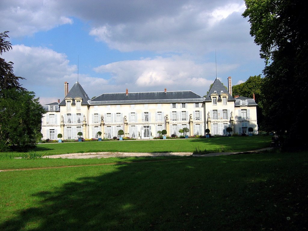 Facade arrière du Château de Malmaison - Facade delays of the Castle of Malmaison - Facade hinten des Schlosses von Malmaison (3) by J Ph. HEBRARD