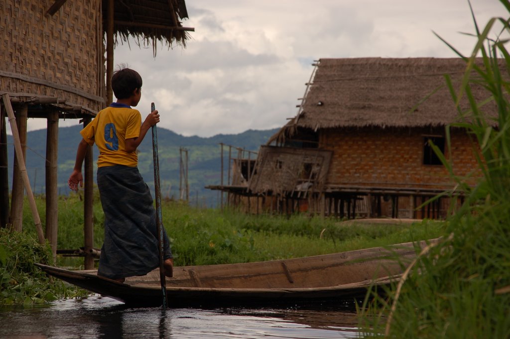 Inle Lake by Mathias Schmid