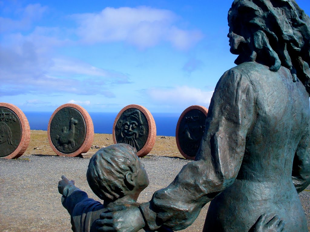 Sculptures at the Nordkapp by Desc85