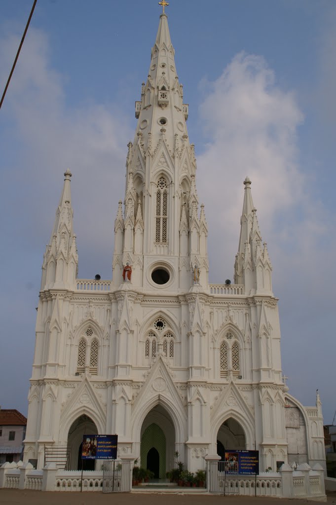 Face à Our Lady of Ransom Church by TamTam 69