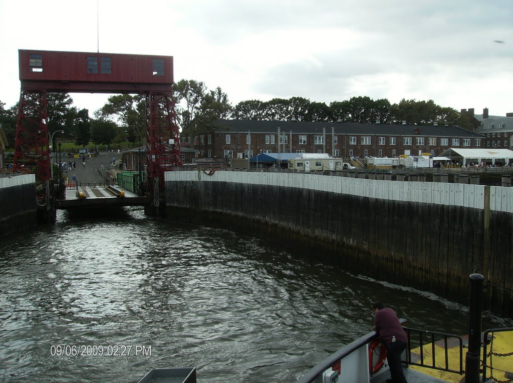 Governor's Island Ferry terminal by nypictureboy