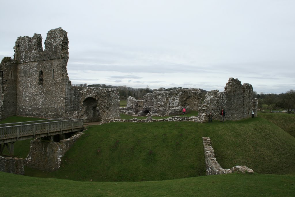 Ogmore Castle by Vikram G Aarella