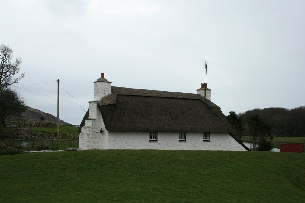 House near Ogmore Castle by Vikram G Aarella