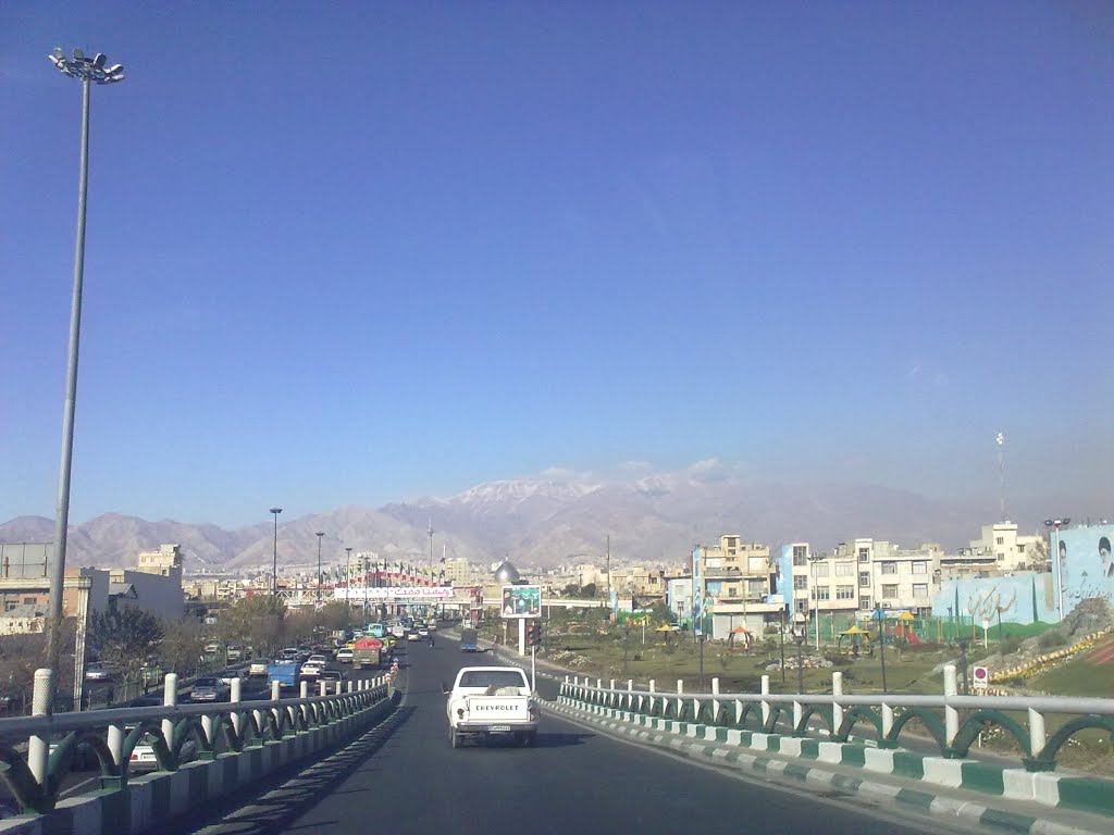 Navab Highway by Mehrdad Eslami