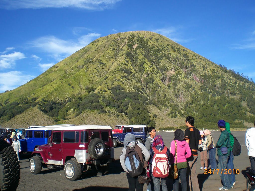 Kawasan Gunung Batok ...Bromo by Anwar Azhari