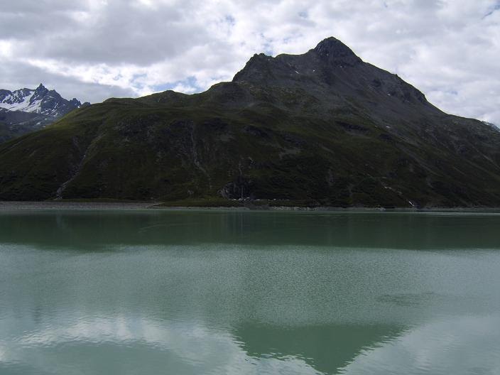 Silvrettastausee mit Blick zum Hohen Rad by hubi1802