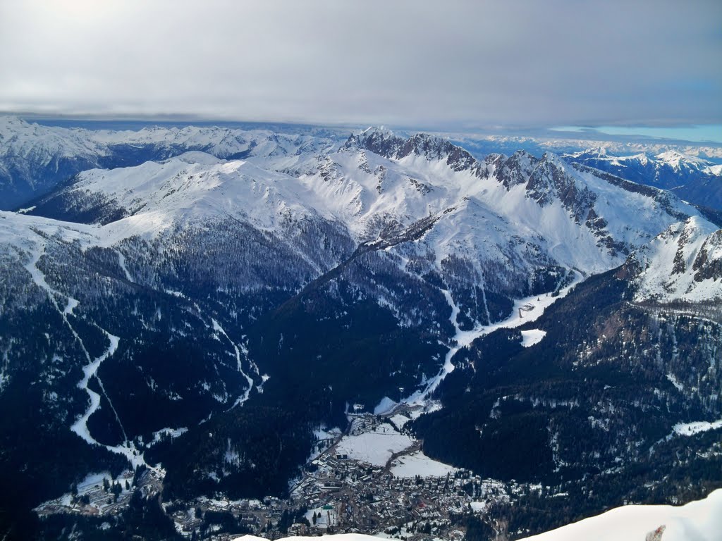 San Martino di Castrozza da Cima Rosetta by giulio fecchio