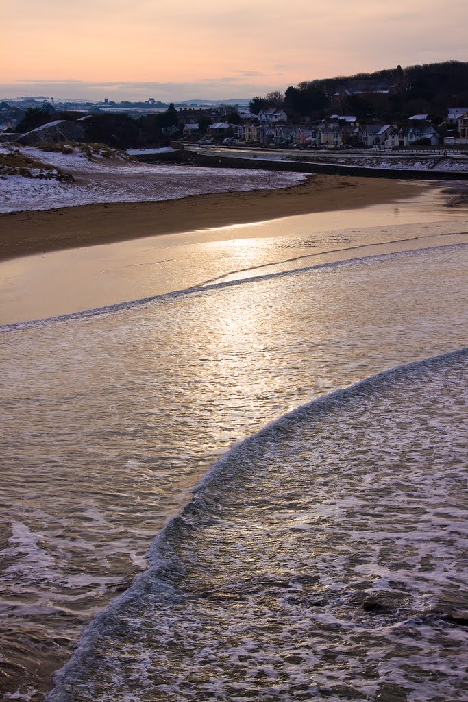 Snow on boxing day by jon@oldworcesters.ne…