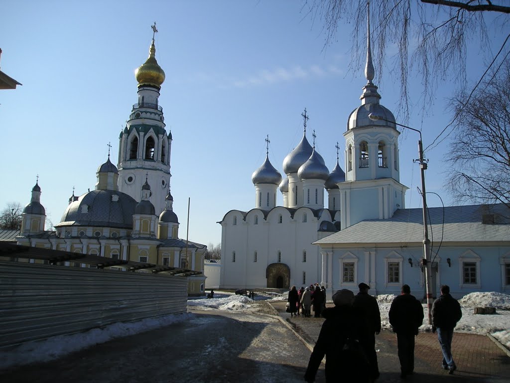 Вологодский Кремль.Слева направо: Воскресенский собор, Колокольня, Софийский собор, Церковь Александра Невского by Андрей Михайлов