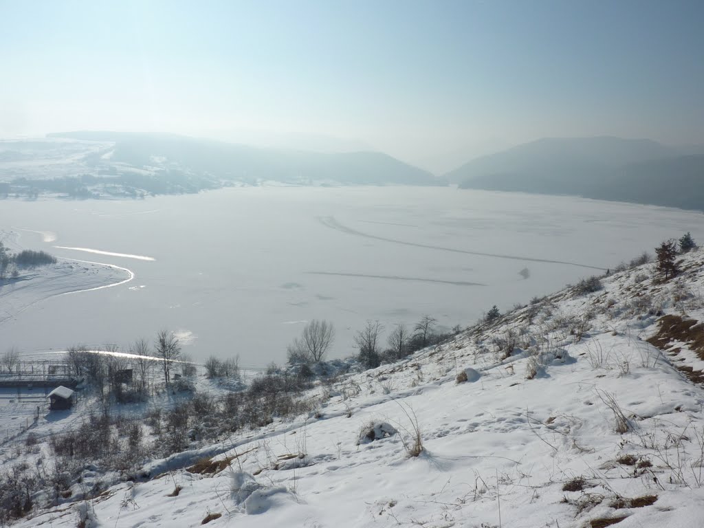 Lacul Cinciş iarna - Cinciş lake in winter by Rudolf Hanzelik