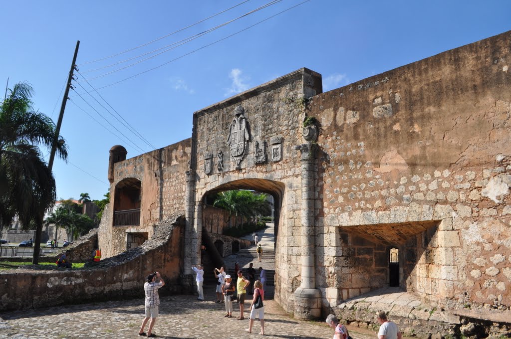 Santo Domingo, Dom.-rep. by Michael R. aus Ogger…