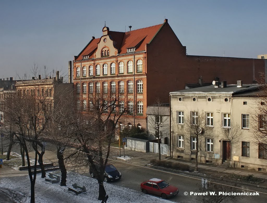 Szkoła Podstawowa Nr 1 im. Powstańców Wielkopolskich, Gimnazjum Nr 1 by P.W.Płócienniczak