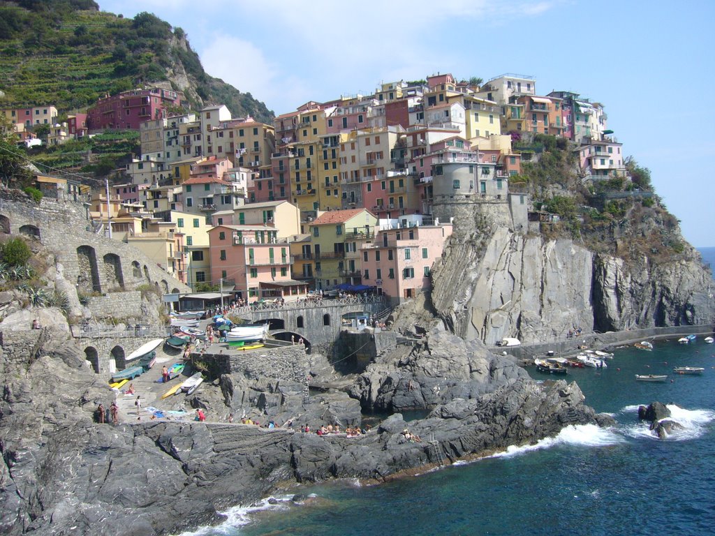 Manarola (Agosto 2007) by Fulvmen