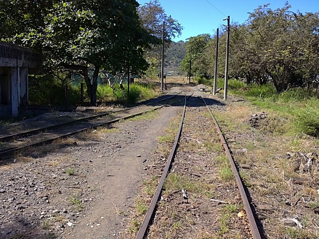 Patios del Ferrocarril en Caldera 01/11 by Jose Sánchez