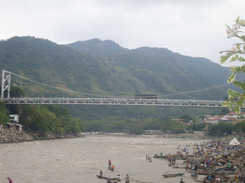 Puente En Honda by Duvvan